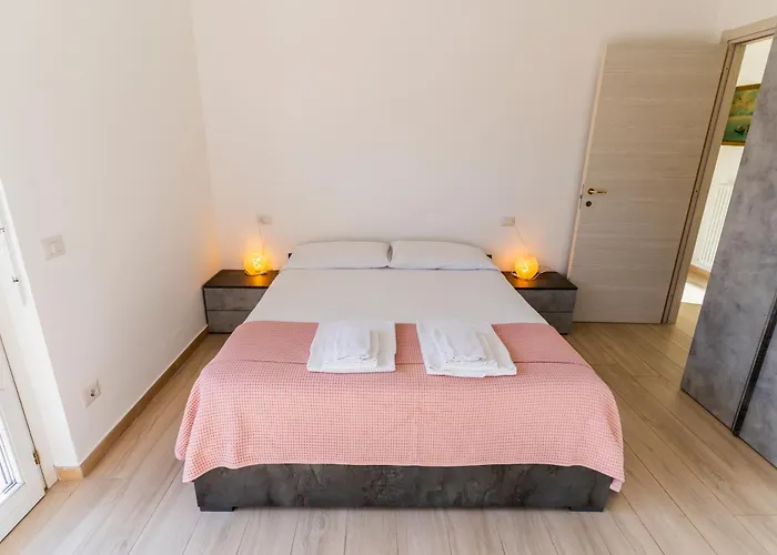 Casa Rosa * בלאג'יו